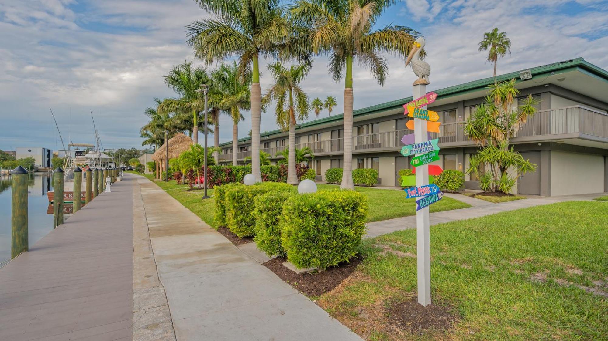 All-New Waterfront With Balcony,Pool,Tiki Bar,Gym Sarasota Exterior foto