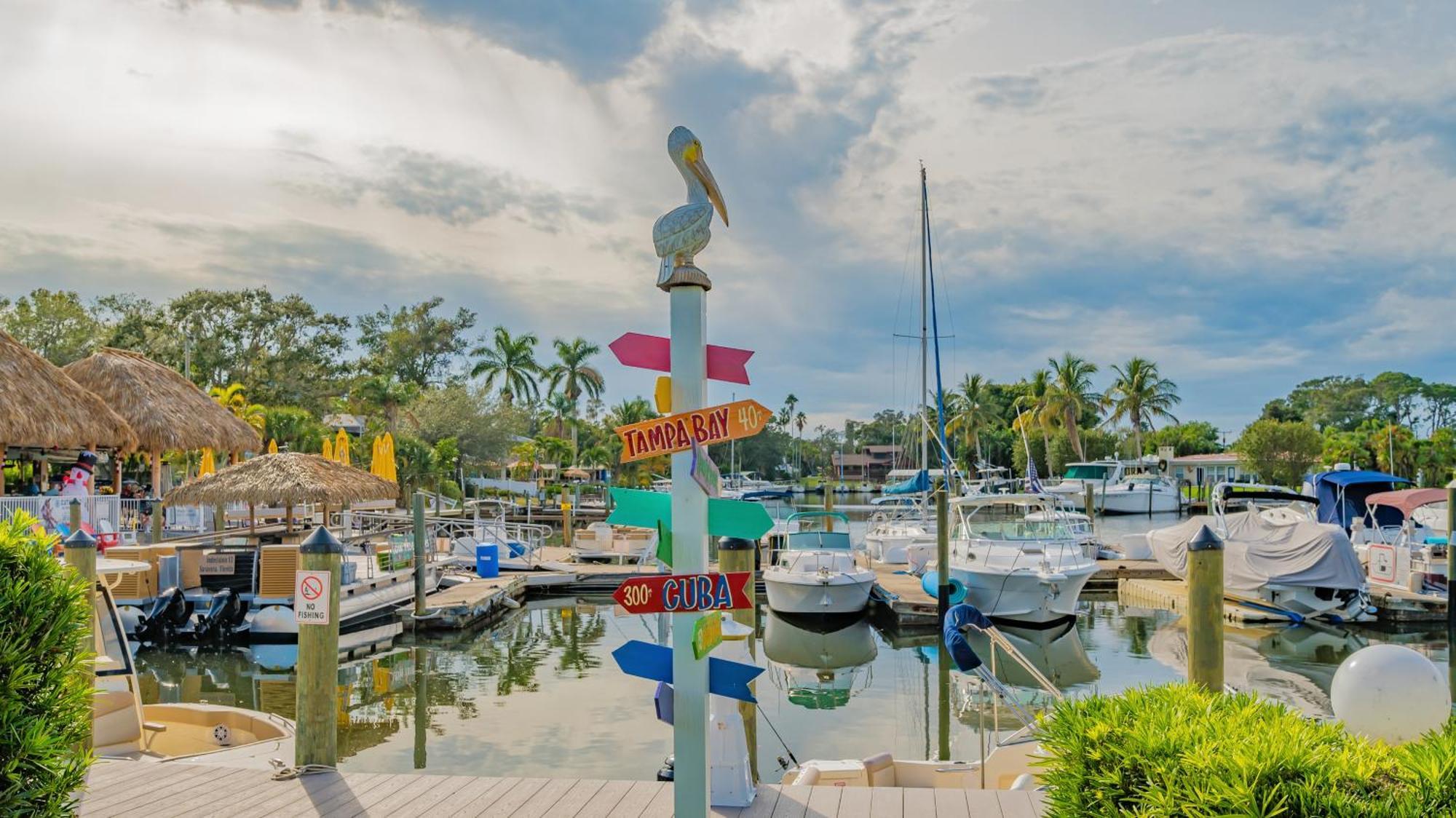All-New Waterfront With Balcony,Pool,Tiki Bar,Gym Sarasota Exterior foto