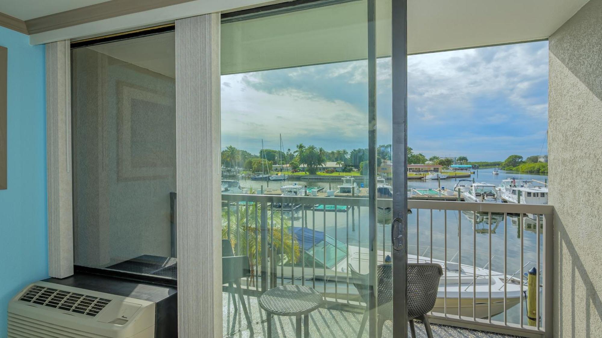 All-New Waterfront With Balcony,Pool,Tiki Bar,Gym Sarasota Exterior foto