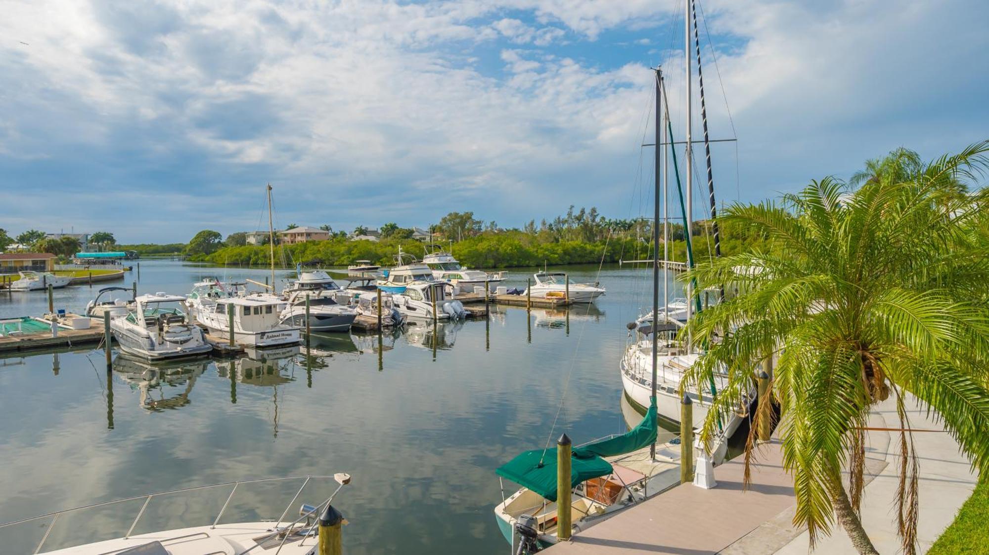 All-New Waterfront With Balcony,Pool,Tiki Bar,Gym Sarasota Exterior foto